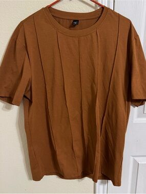 Men's Casual Crewneck T-Shirt in Brown